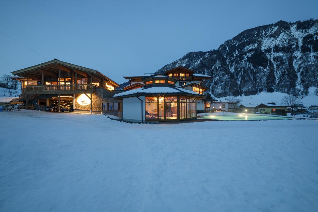 Feriendorf Ponyhof Hotell Fusch an der Grossglocknerstrasse Exteriör bild